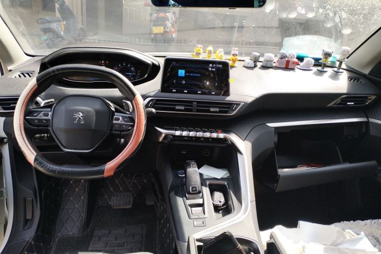 Used Peugeot 4008 2019 350THP First Edition Center Console