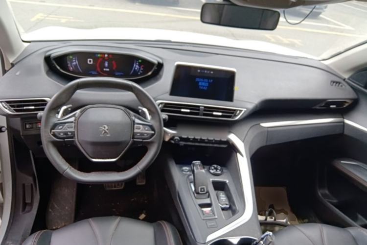 Used Peugeot 4008 2019 Revised Version 360THP – First Edition Center Console
