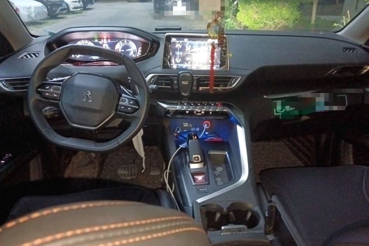 Used Peugeot 4008 2019 360THP First Edition Center Console