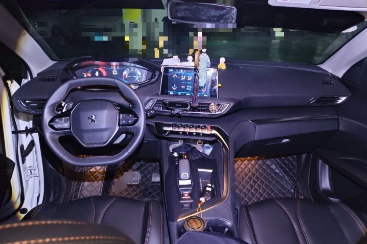Used Peugeot 4008 2019 360THP First Edition Center Console