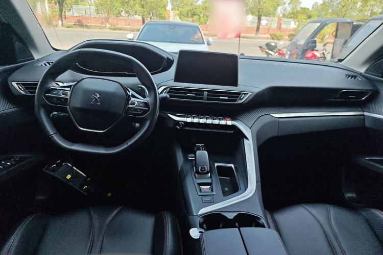 Used Peugeot 4008 2019 350THP First Edition Center Console
