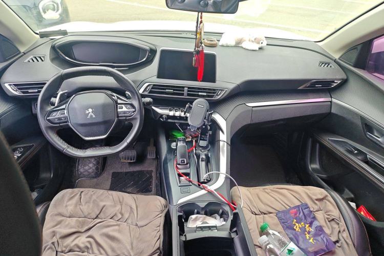 Used Peugeot 4008 2019 350THP First Edition Center Console