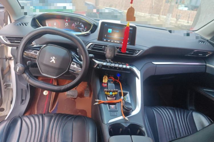 Used Peugeot 4008 2019 350THP First Edition Center Console