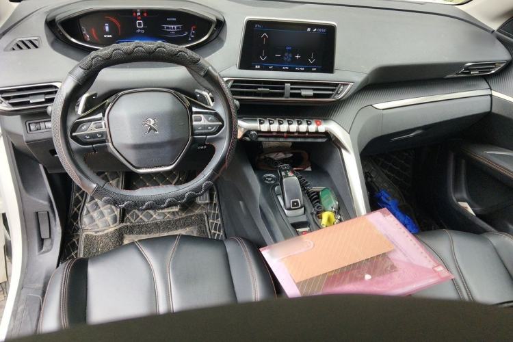 Used Peugeot 4008 2019 Revised Version 360THP – First Edition Center Console