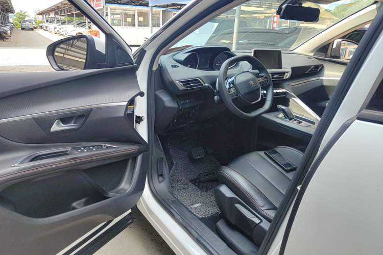 Used Peugeot 4008 2019 350THP Leading Edition Driver Seat