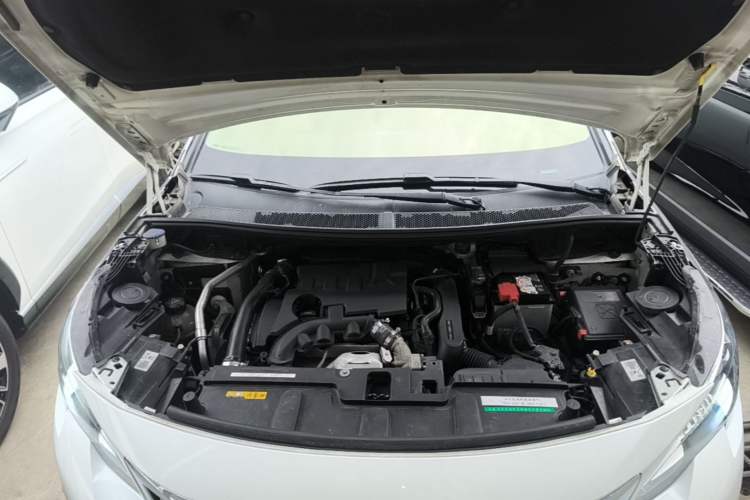 Used Peugeot 4008 2019 350THP First Edition Engine Bay