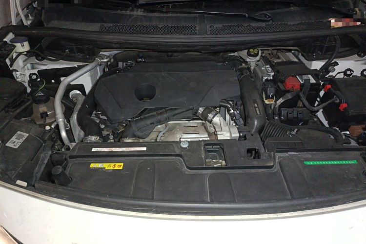 Used Peugeot 4008 2019 Revised Version 360THP – First Edition Engine Bay
