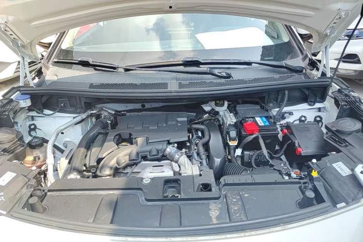 Used Peugeot 4008 2019 350THP Leading Edition Engine Bay