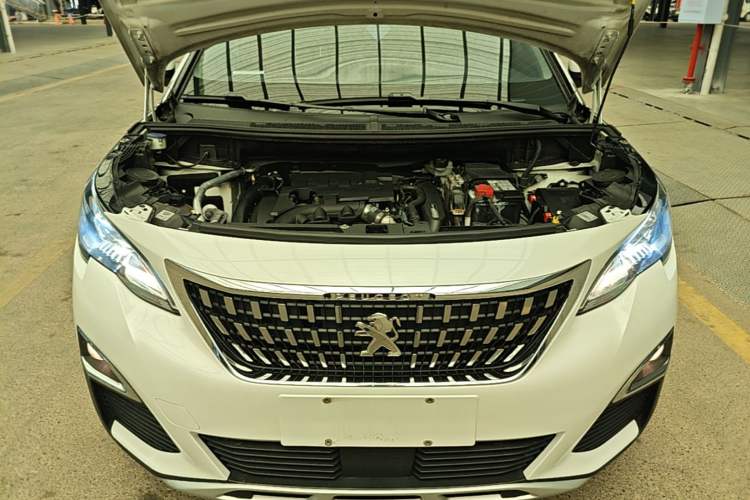 Used Peugeot 4008 2019 350THP First Edition Engine Bay
