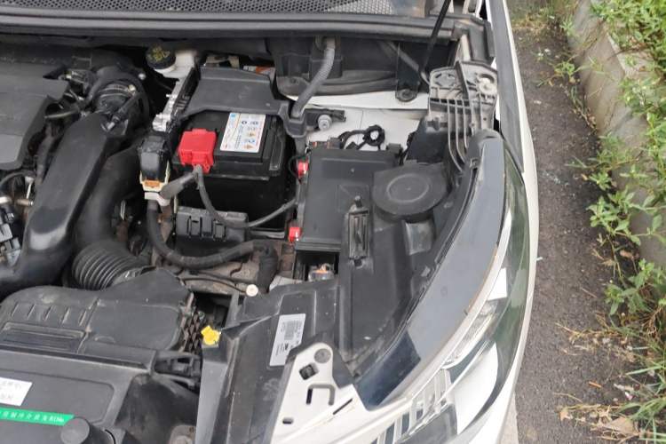 Used Peugeot 4008 2019 400THP First Edition Engine Bay Left