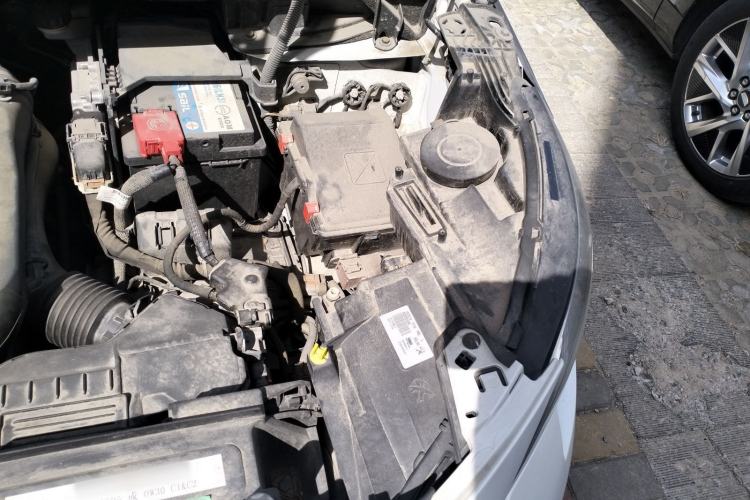 Used Peugeot 4008 2019 350THP First Edition Engine Bay Left
