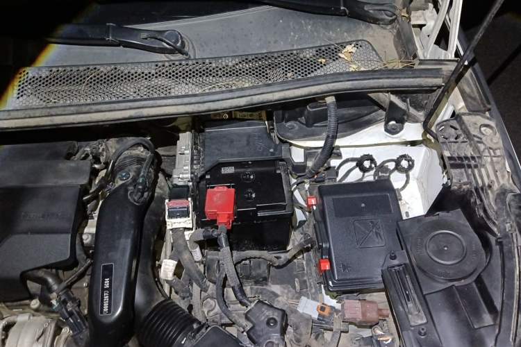 Used Peugeot 4008 2019 360THP First Edition Engine Bay Left
