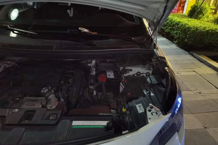 Used Peugeot 4008 2019 350THP First Edition Engine Bay Left