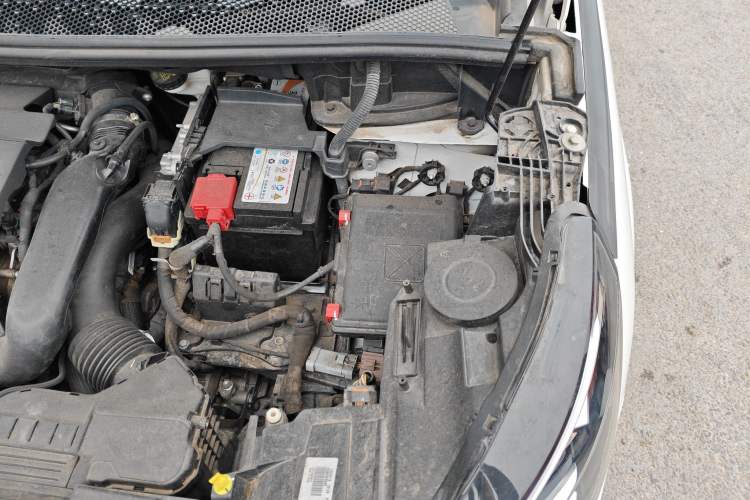 Used Peugeot 4008 2019 400THP First Edition Engine Bay Left
