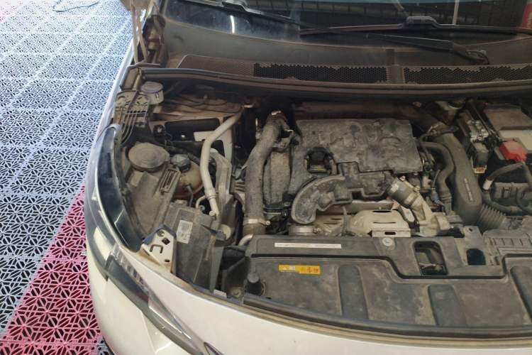 Used Peugeot 4008 2019 350THP First Edition Engine Bay Right
