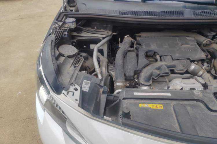 Used Peugeot 4008 2019 350THP First Edition Engine Bay Right