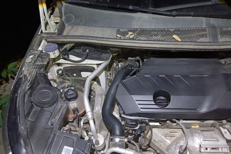 Used Peugeot 4008 2019 360THP First Edition Engine Bay Right
