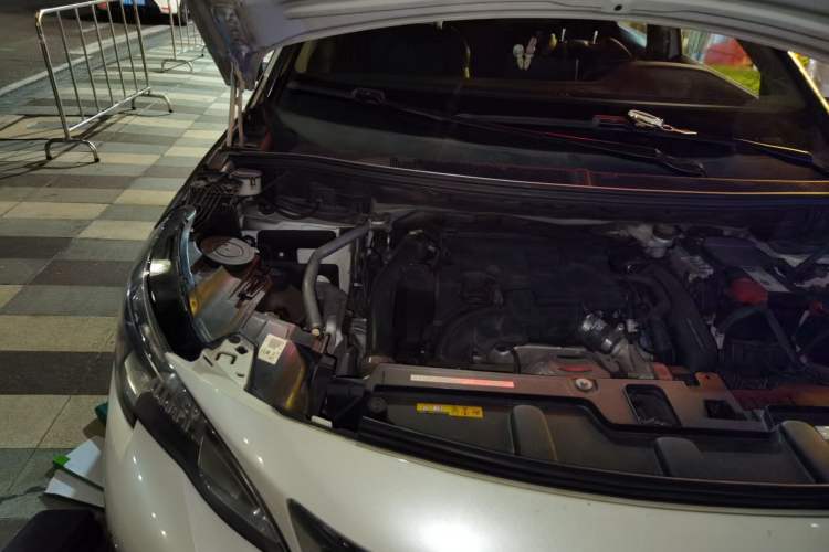 Used Peugeot 4008 2019 350THP First Edition Engine Bay Right