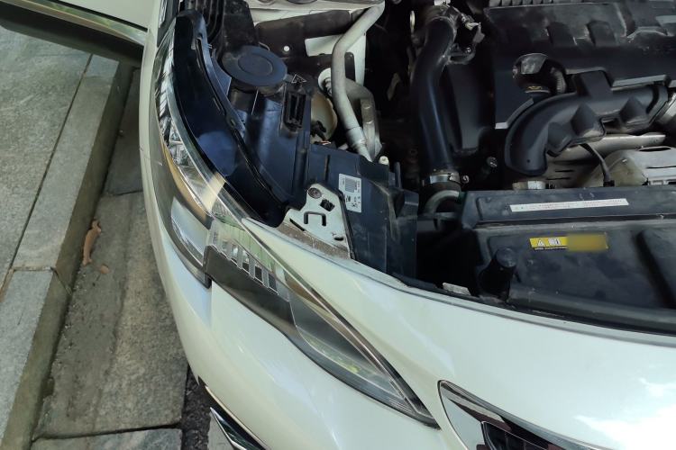 Used Peugeot 4008 2019 350THP First Edition Engine Bay Right