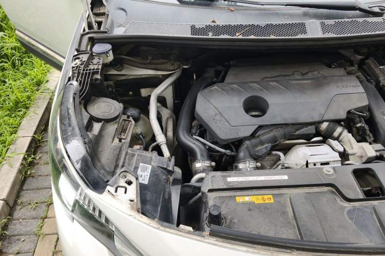 Used Peugeot 4008 2019 Revised Version 360THP – First Edition Engine Bay Right