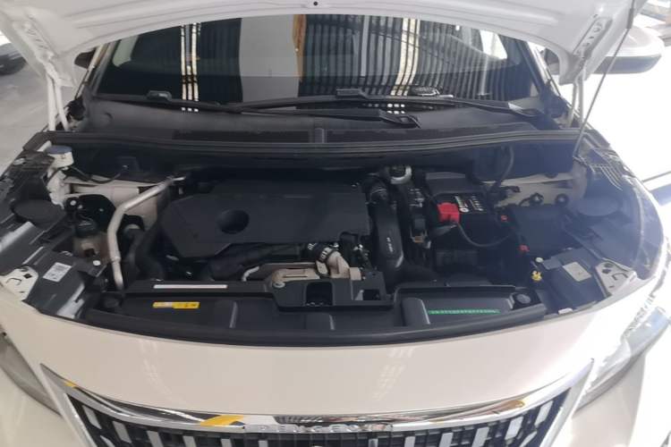 Used Peugeot 4008 2019 Revised Version 360THP – First Edition Engine Bay