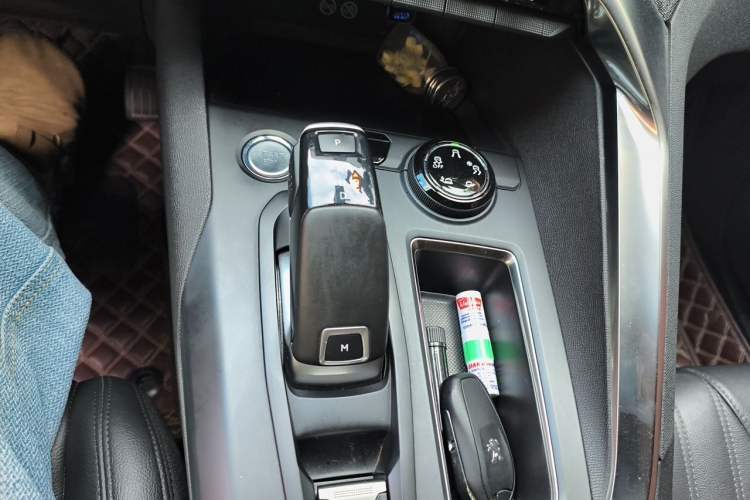 Used Peugeot 4008 2019 380THP Excellence Edition Gear Lever