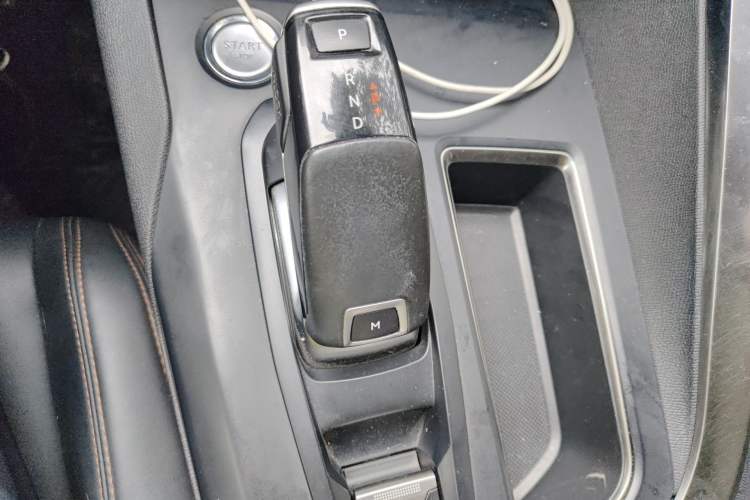 Used Peugeot 4008 2019 360THP First Edition Gear Lever