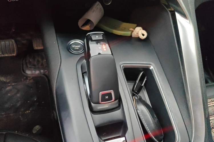 Used Peugeot 4008 2019 400THP First Edition Gear Lever
