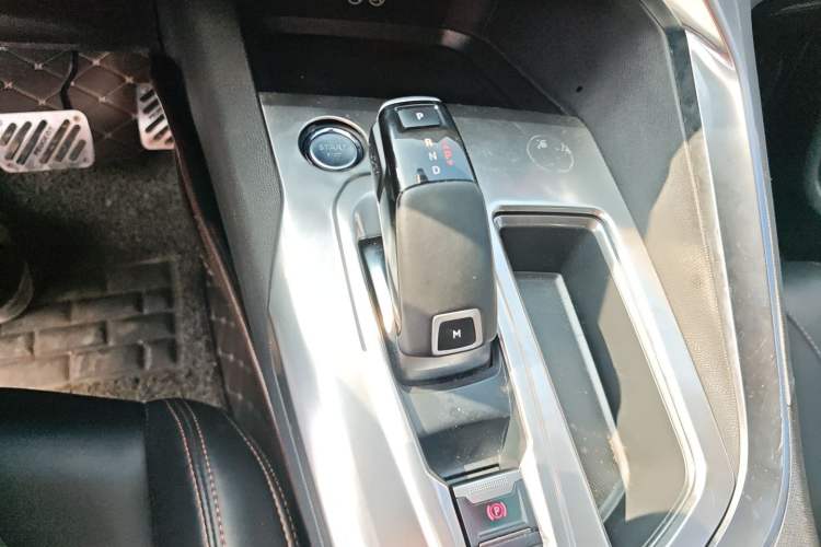 Used Peugeot 4008 2019 360THP First Edition Gear Lever