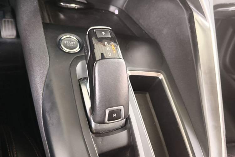 Used Peugeot 4008 2019 360THP First Edition Gear Lever