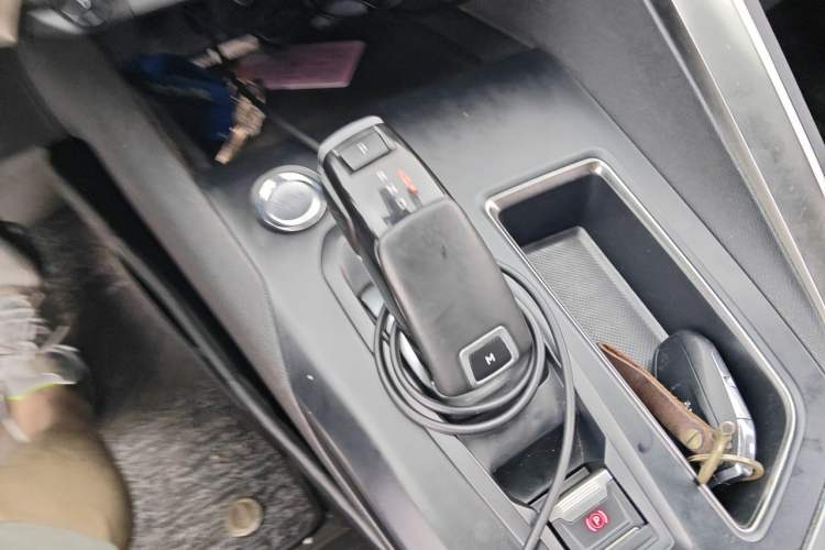 Used Peugeot 4008 2019 360THP First Edition Gear Lever