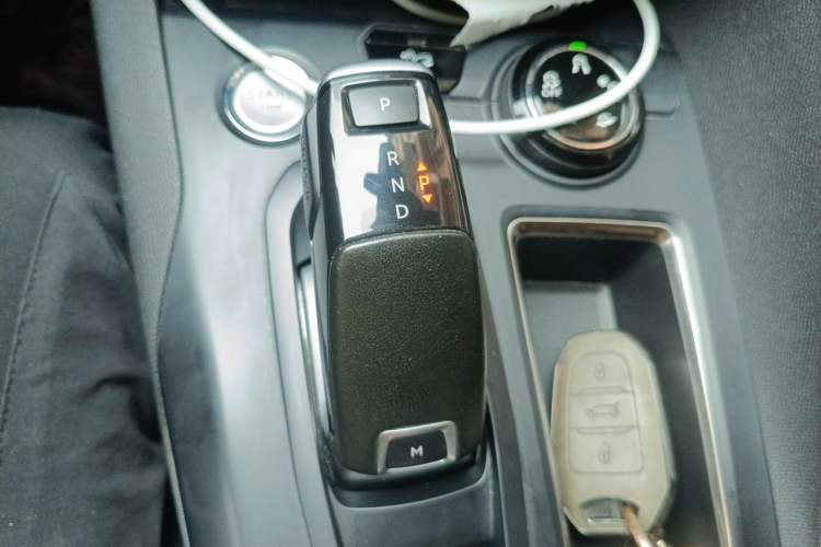 Used Peugeot 4008 2019 350THP Excellence Edition Gear Lever