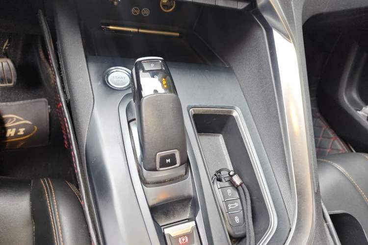 Used Peugeot 4008 2019 360THP First Edition Gear Lever