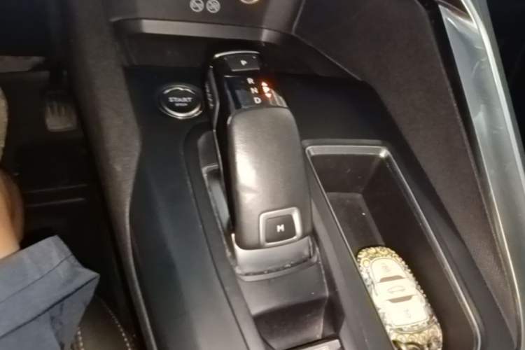 Used Peugeot 4008 2019 360THP First Edition Gear Lever