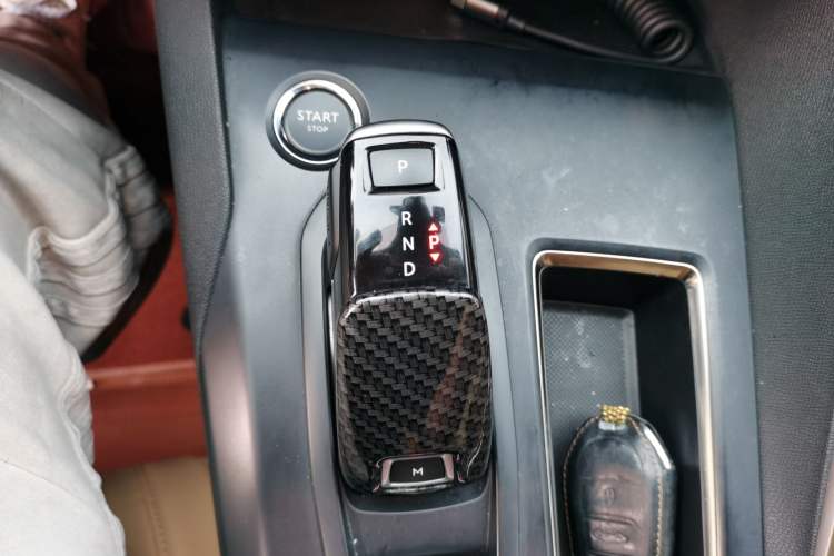 Used Peugeot 4008 2019 Revised Version 360THP – First Edition Gear Lever