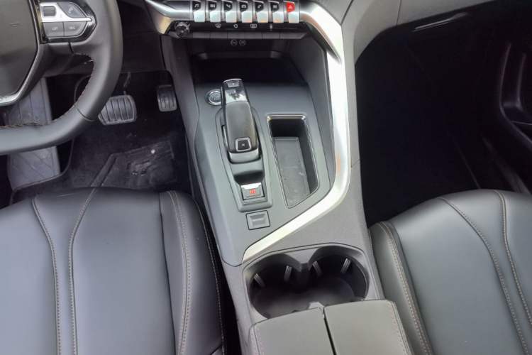 Used Peugeot 4008 2019 350THP First Edition Gear Lever