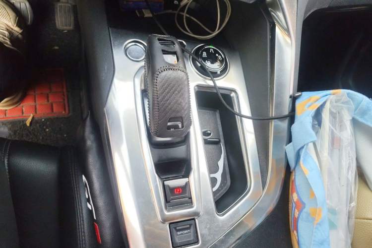 Used Peugeot 4008 2019 380THP Excellence Edition Gear Lever