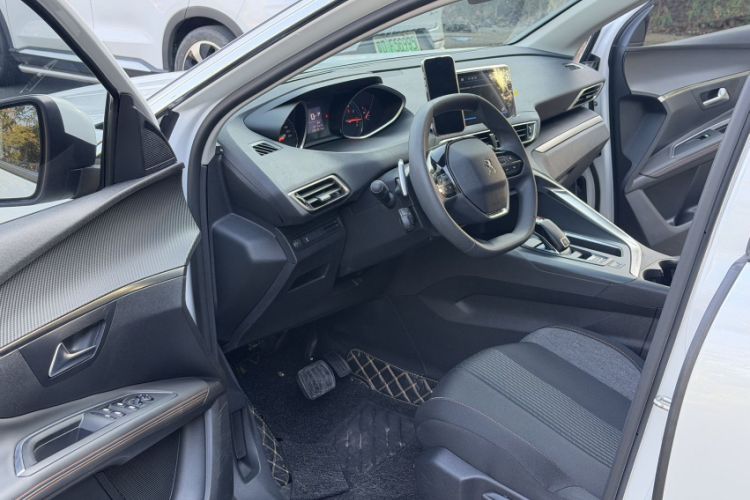 Used Peugeot 4008 2019 Revised Version 360THP Leading Edition Interior 6
