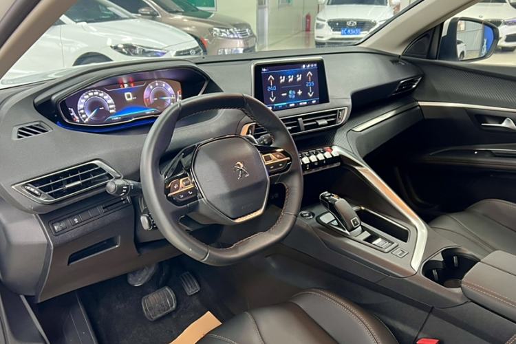 Used Peugeot 4008 2019 Revised Version 360THP – First Edition Interior 9