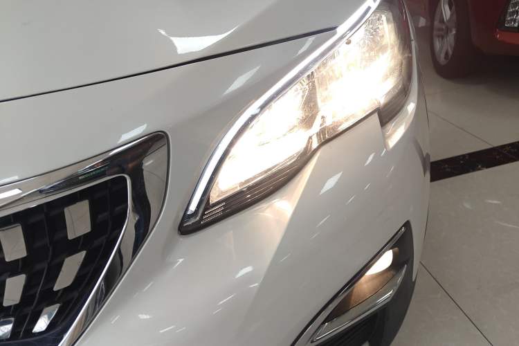 Used Peugeot 4008 2019 Revised Version 360THP – First Edition Left Front Headlight