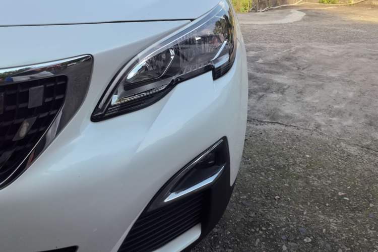 Used Peugeot 4008 2019 350THP First Edition Left Front Headlight