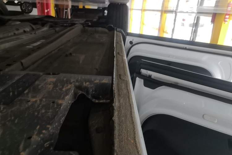 Used Peugeot 4008 2019 Revised Version 360THP – First Edition Left Side Sill