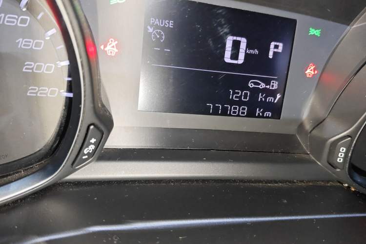 Used Peugeot 4008 2019 350THP Leading Edition Odometer Close Up