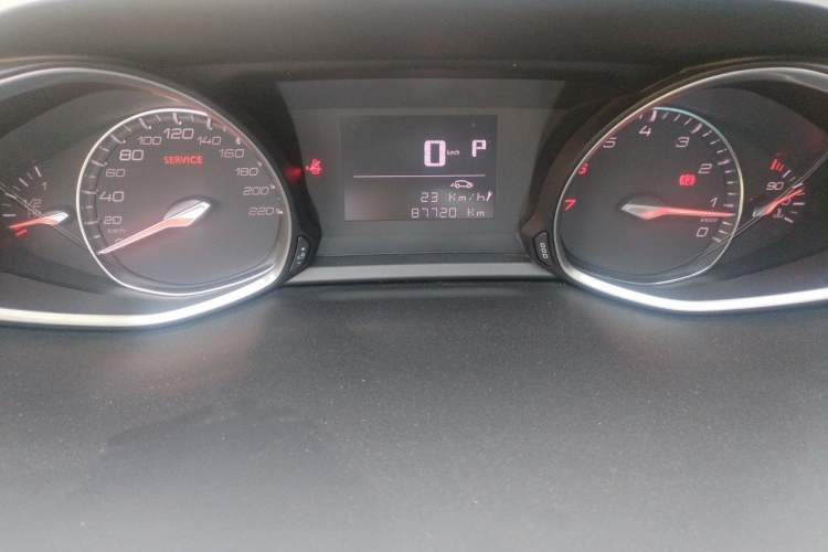 Used Peugeot 4008 2019 Revised Version 360THP Leading Edition Odometer Close Up