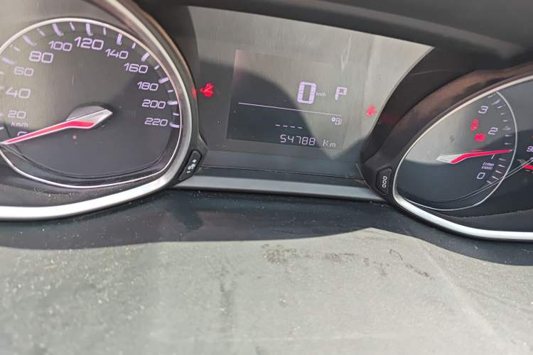 Used Peugeot 4008 2019 360THP Leading Edition Odometer Close Up