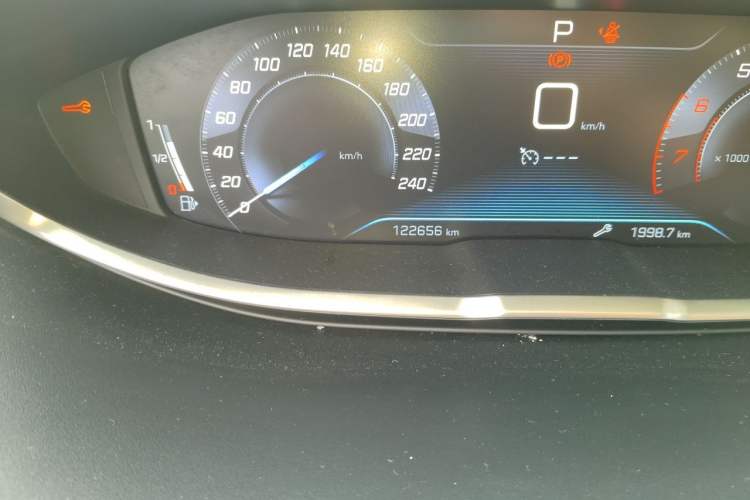 Used Peugeot 4008 2019 350THP First Edition Odometer Close Up