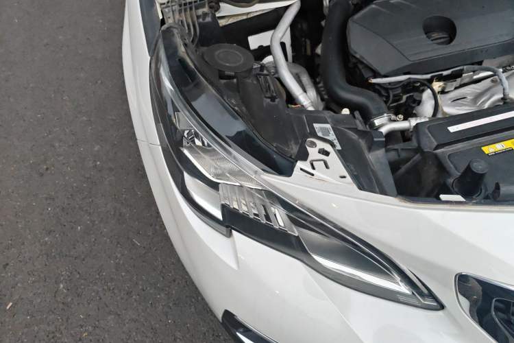 Used Peugeot 4008 2019 400THP First Edition Right Front Headlight