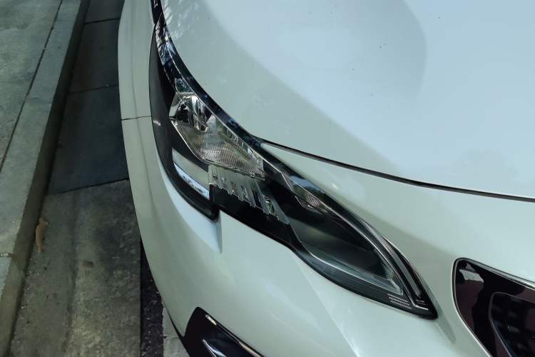 Used Peugeot 4008 2019 350THP First Edition Right Front Headlight