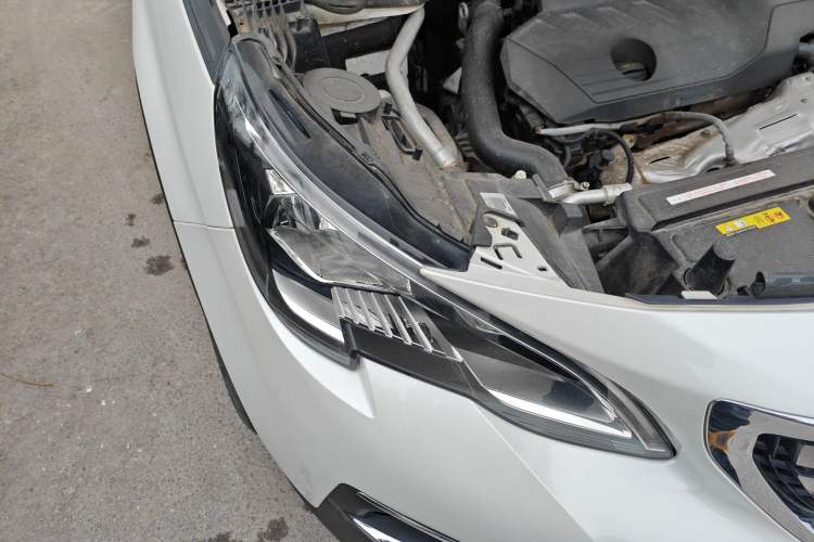 Used Peugeot 4008 2019 400THP First Edition Right Front Headlight