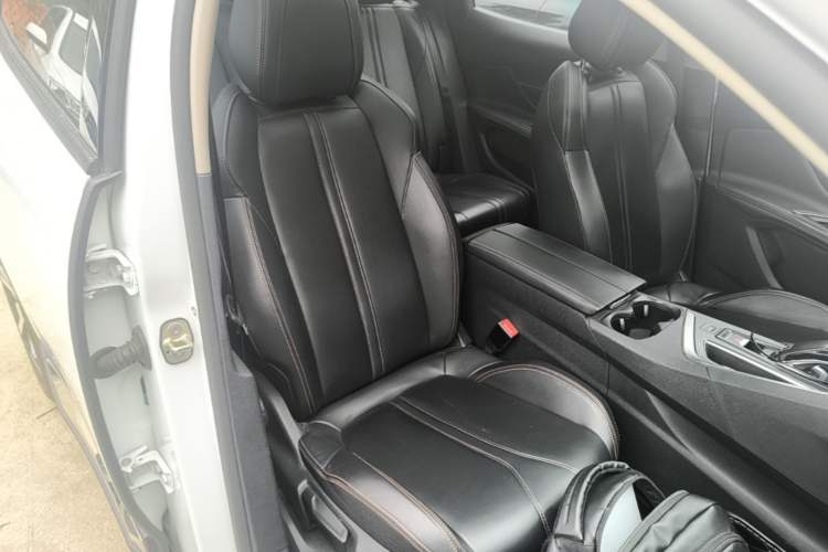 Used Peugeot 4008 2019 350THP First Edition Right Front Seat
